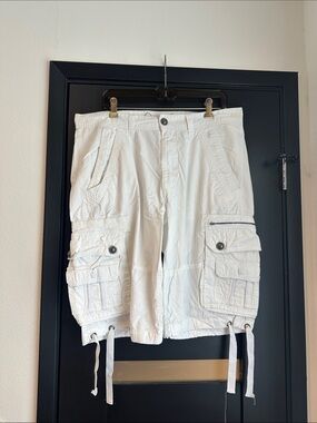 Men's White Cargo Shorts with Utility Pockets